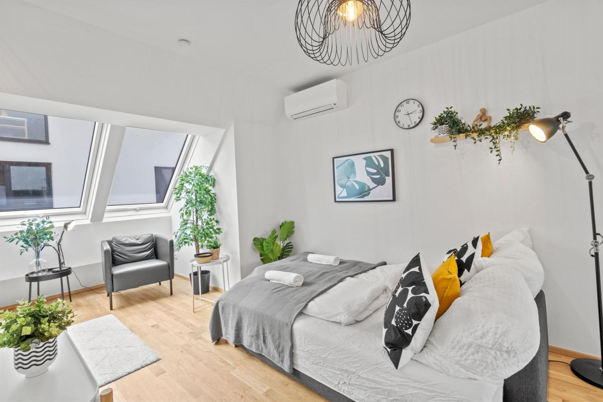 1 Min To Public Transport - 3 Min To Supermarket And Pharmacy - On-Site Parking For 19,90 Eur Vienna Exterior photo